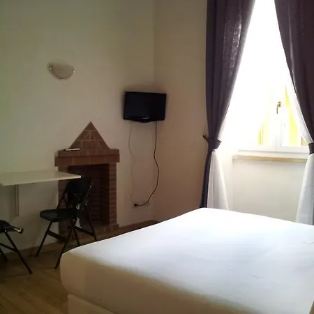 Hotel Navonapt 3*
